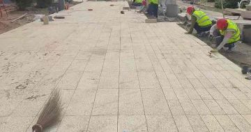 新疆黄金麻荔枝面地铺案例