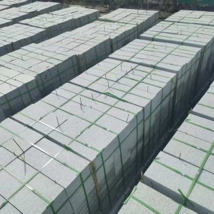 新疆 芝麻白1.8公分火烧300*600地铺，清仓大甩卖