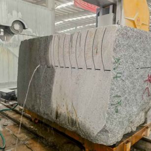 新疆 602，大花芙蓉白，绳锯加工弧形路沿石