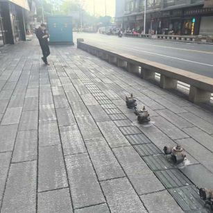 新疆仿古石铺装效果