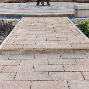 新疆仿古石铺装效果