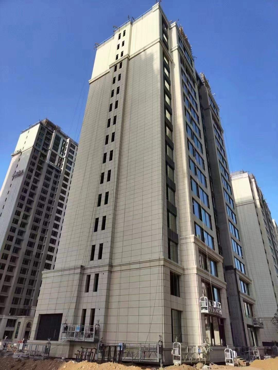 新疆黄金麻高端小区，外墙干挂