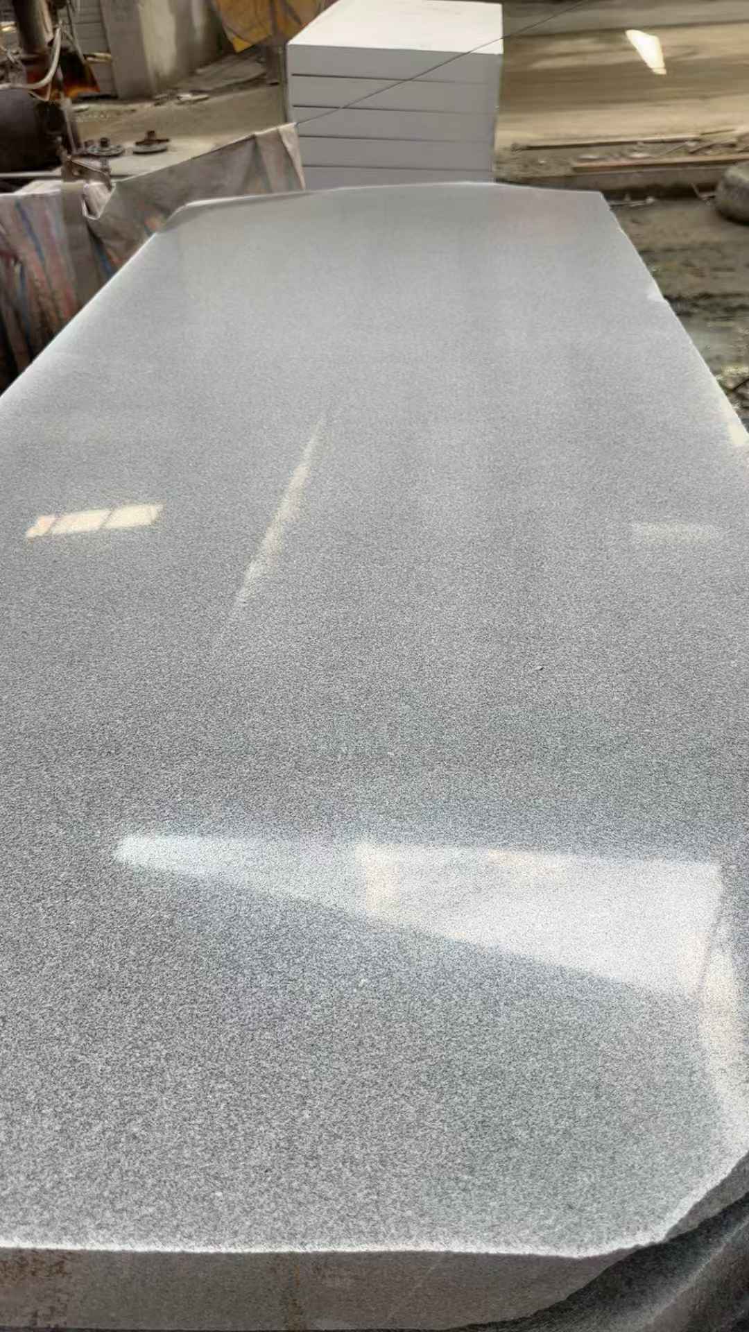 新疆 芝麻灰磨光面