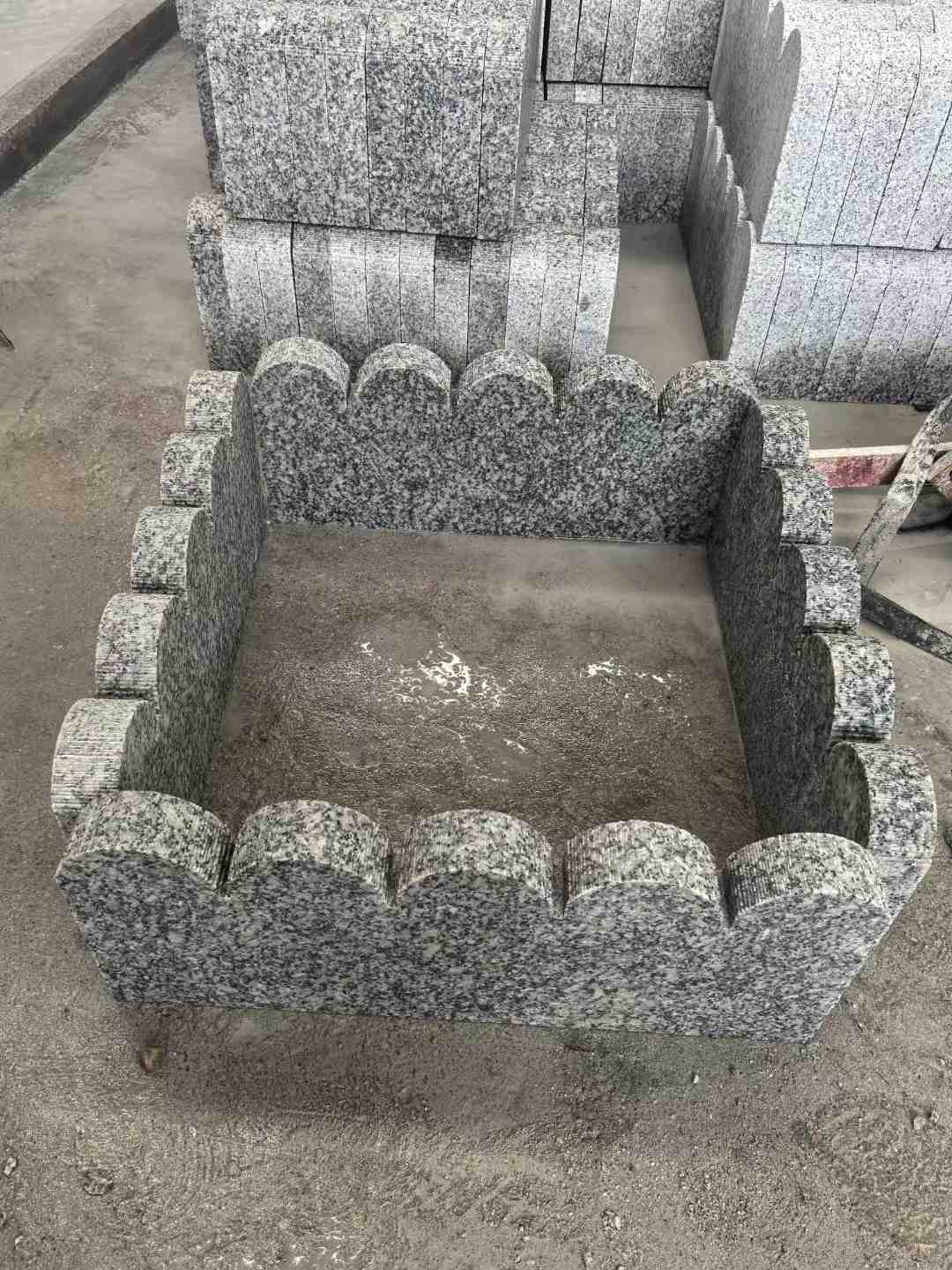 新疆 花边石、花坛围栏石、花池界石、菜园栅栏石、镶边石、波浪状界石介绍