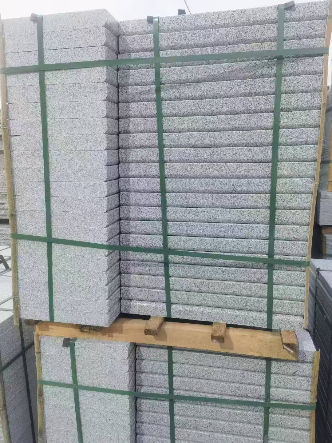 新疆 5公分芝麻白，倒斜角，室外楼梯踏步