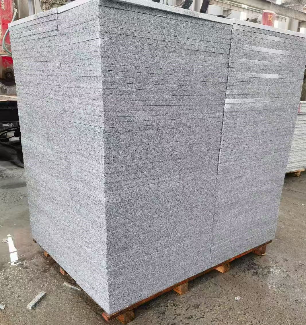 新疆 火烧面地铺石，街道广场园林市政工程板，1.8~5.0厚均有现货